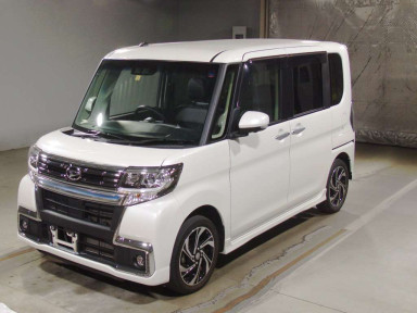 2019 Daihatsu Tanto Custom