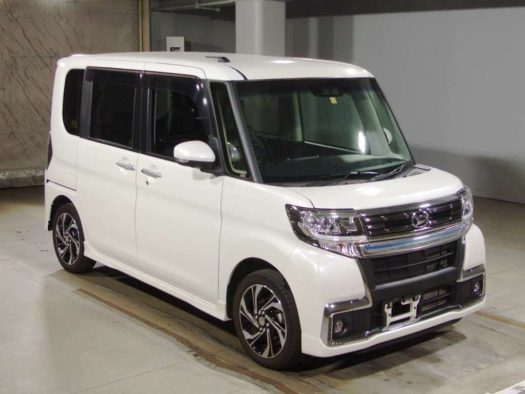 2019 Daihatsu Tanto Custom LA600S[2]