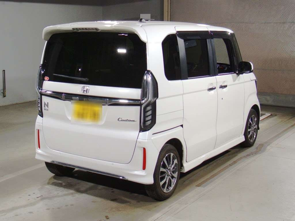 2022 Honda N-BOX CUSTOM JF3[1]