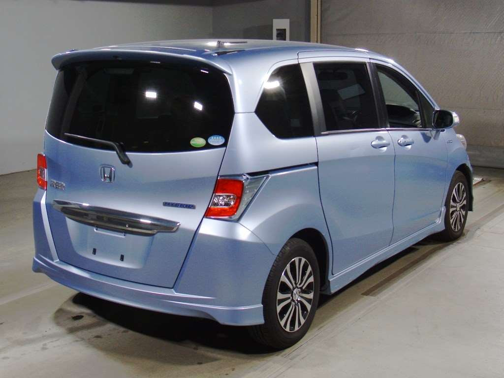 2014 Honda Freed hybrid GP3[1]