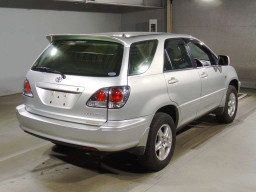 2001 Toyota Harrier