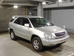 2001 Toyota Harrier