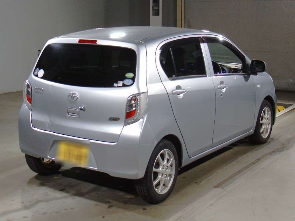 2014 Toyota Pixis Epoch LA300A[1]