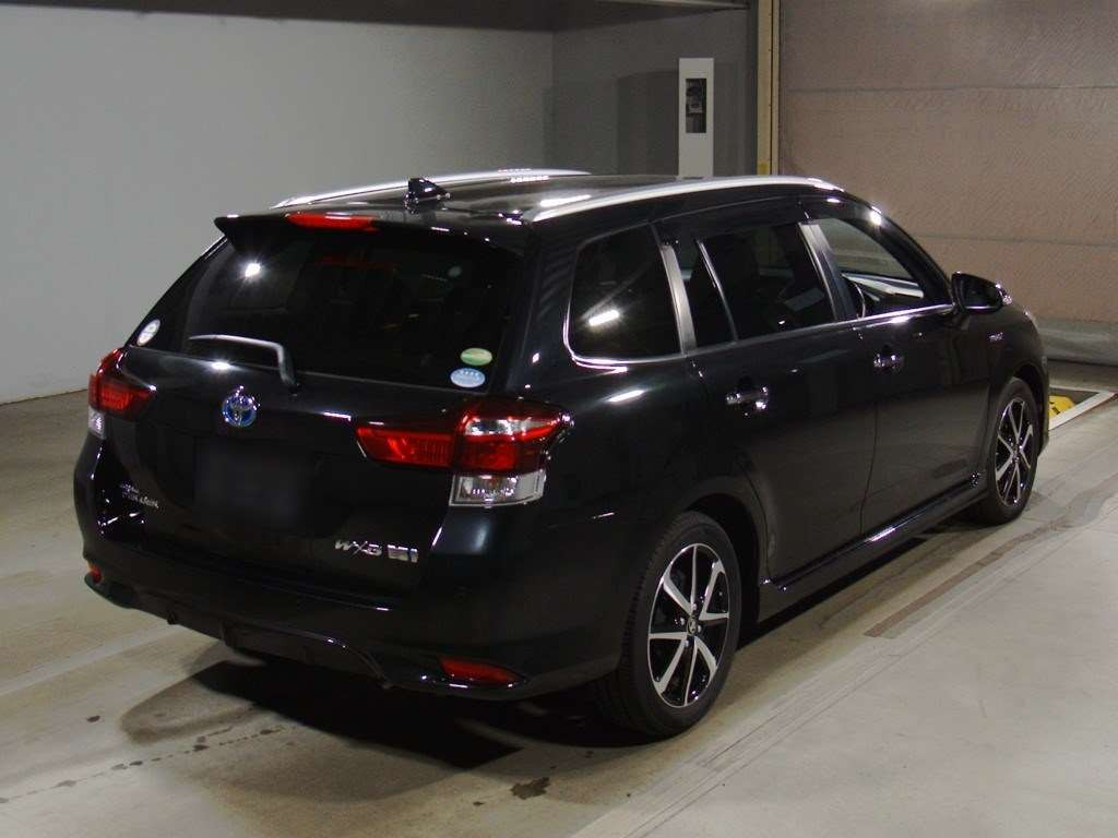 2018 Toyota Corolla Fielder NKE165G[1]