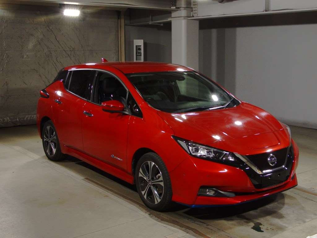 2020 Nissan Leaf ZE1[2]