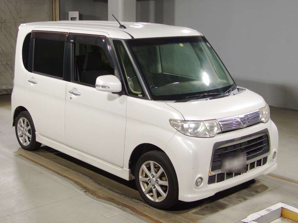 0 Daihatsu Tanto Custom L375S[2]