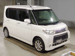 0 Daihatsu Tanto Custom