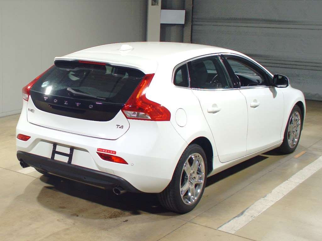 2014 Volvo V40 MB4164T[1]