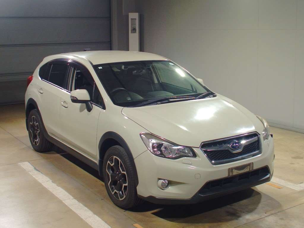 2013 Subaru XV GP7[2]