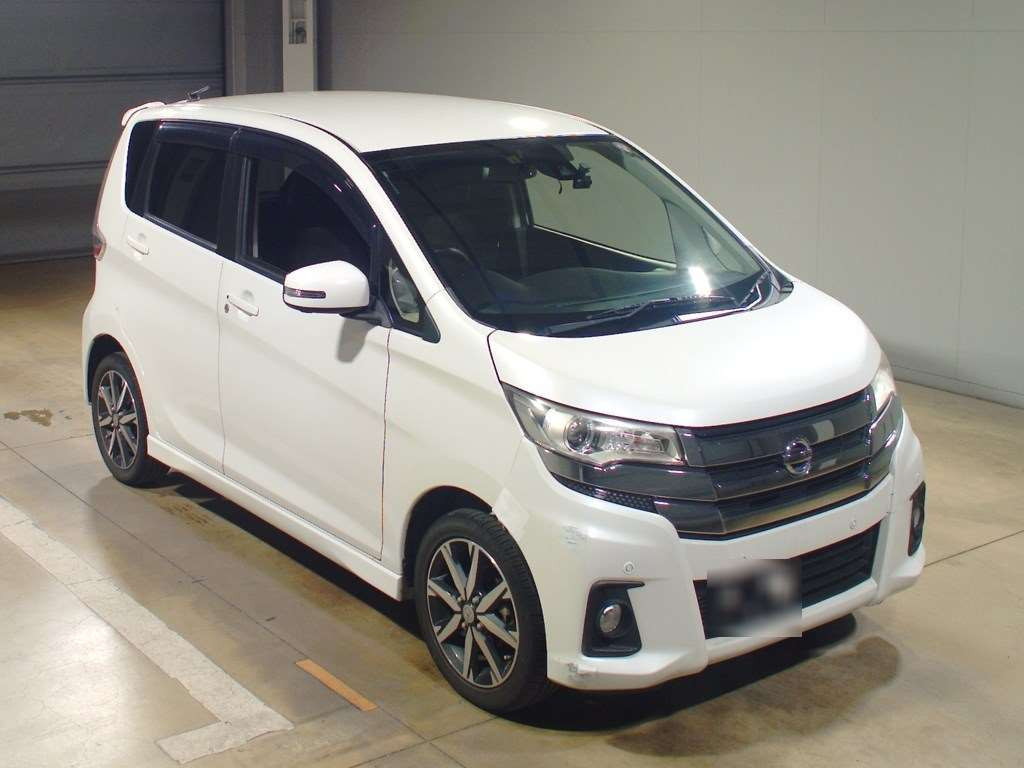 2018 Nissan DAYZ B21W[2]