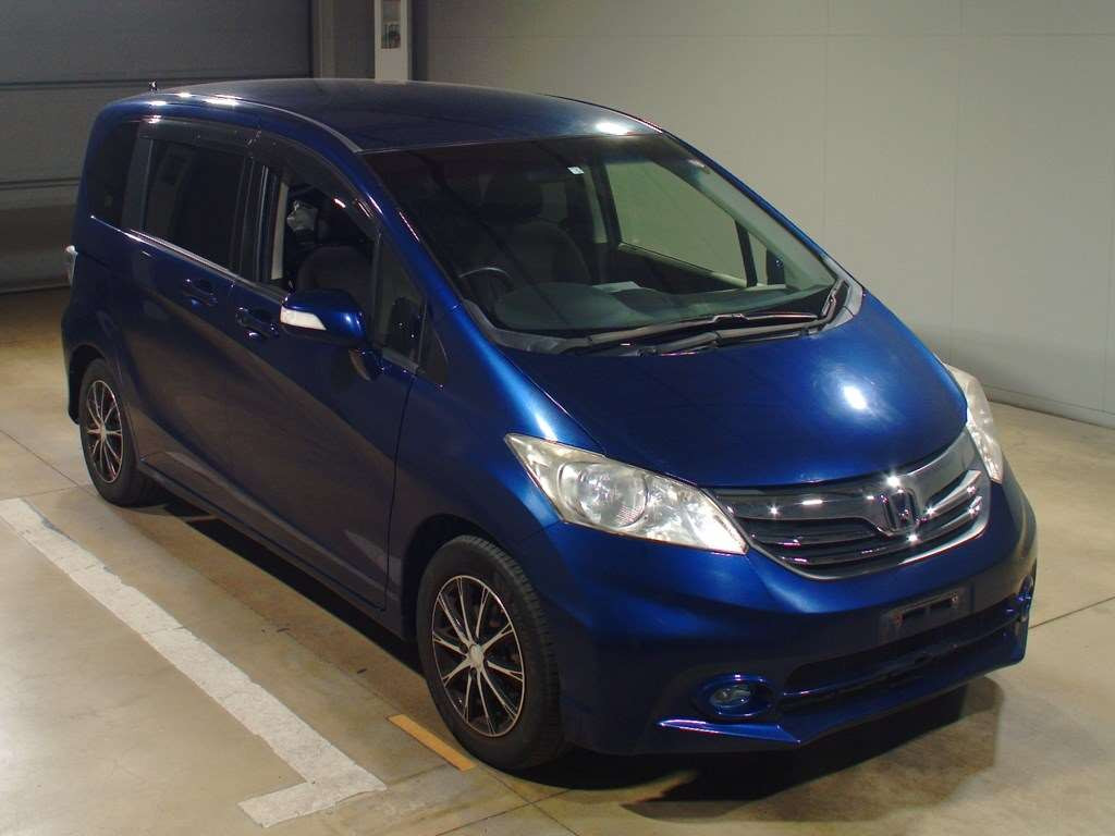 2012 Honda Freed GB3[2]