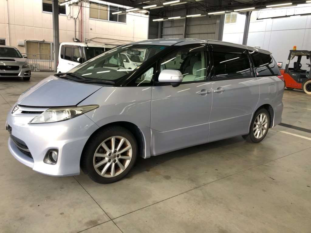 2011 Toyota Estima ACR50W[0]