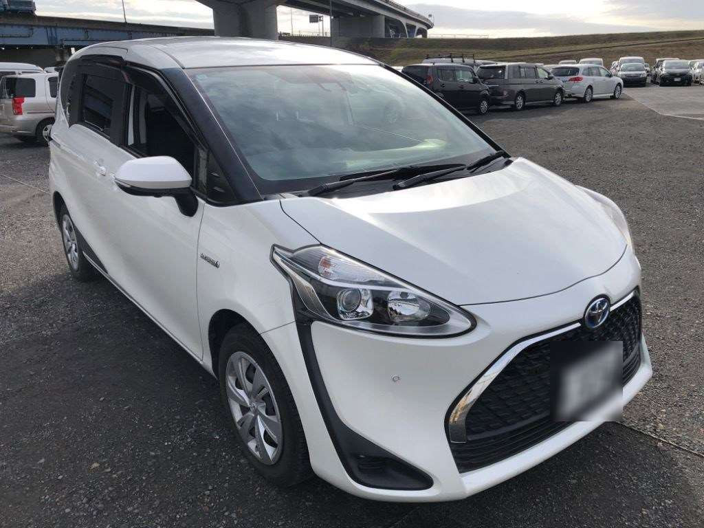 2018 Toyota Sienta NHP170G[2]