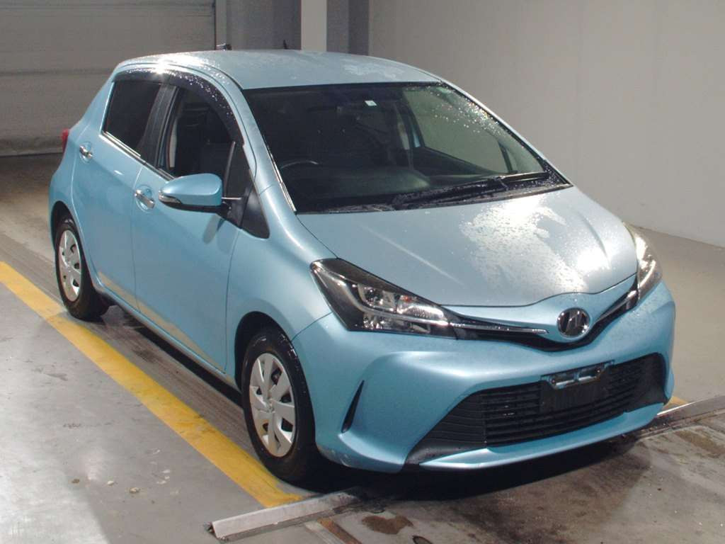 2016 Toyota Vitz NSP130[2]