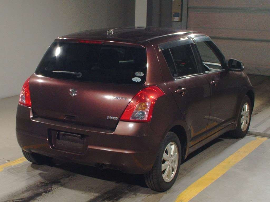 2010 Suzuki Swift ZC71S[1]