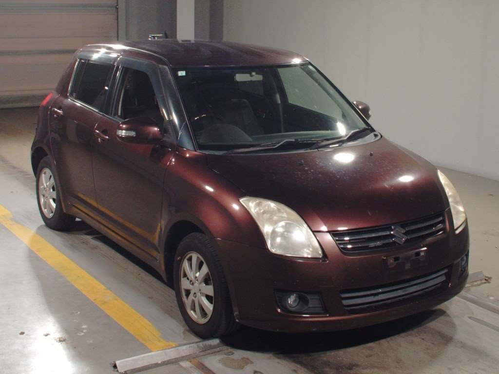 2010 Suzuki Swift ZC71S[2]