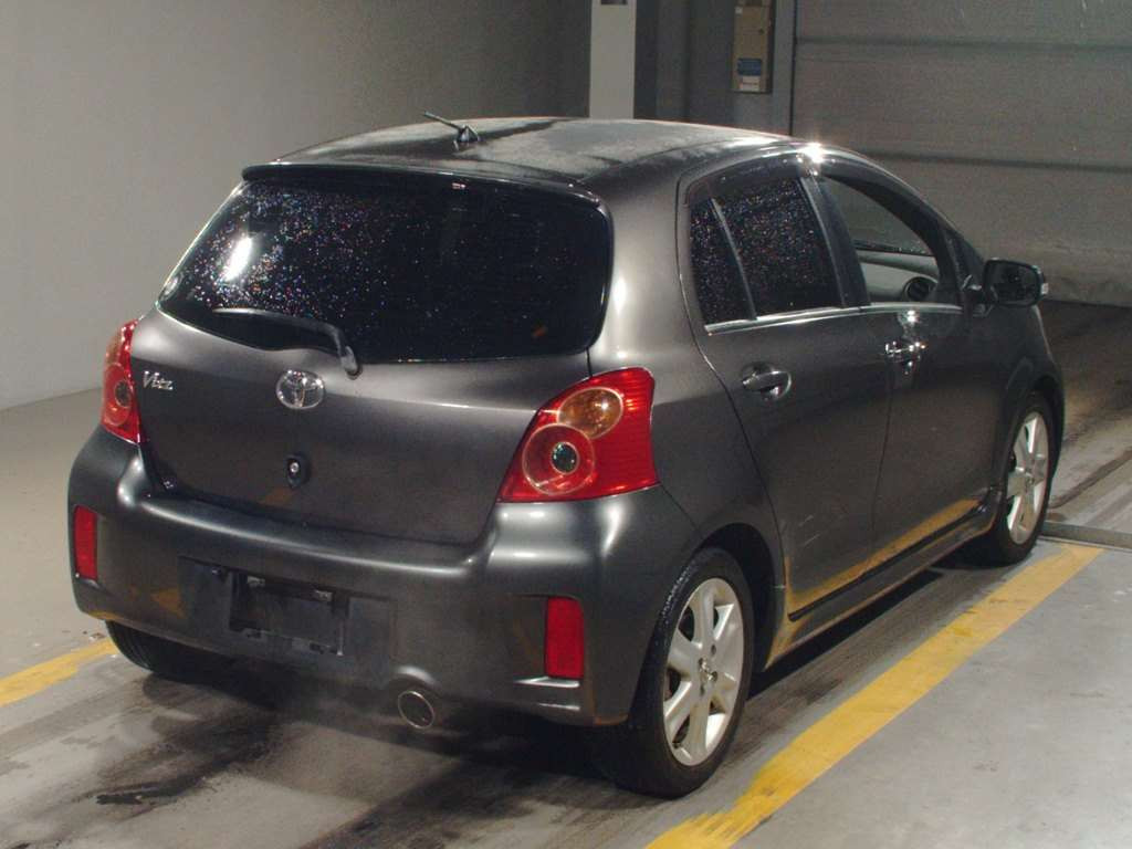 2010 Toyota Vitz NCP91[1]