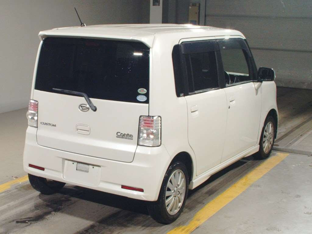 2009 Daihatsu Move Conte L575S[1]