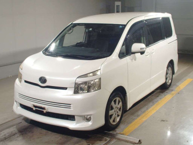 2007 Toyota Voxy