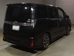 2018 Toyota Voxy