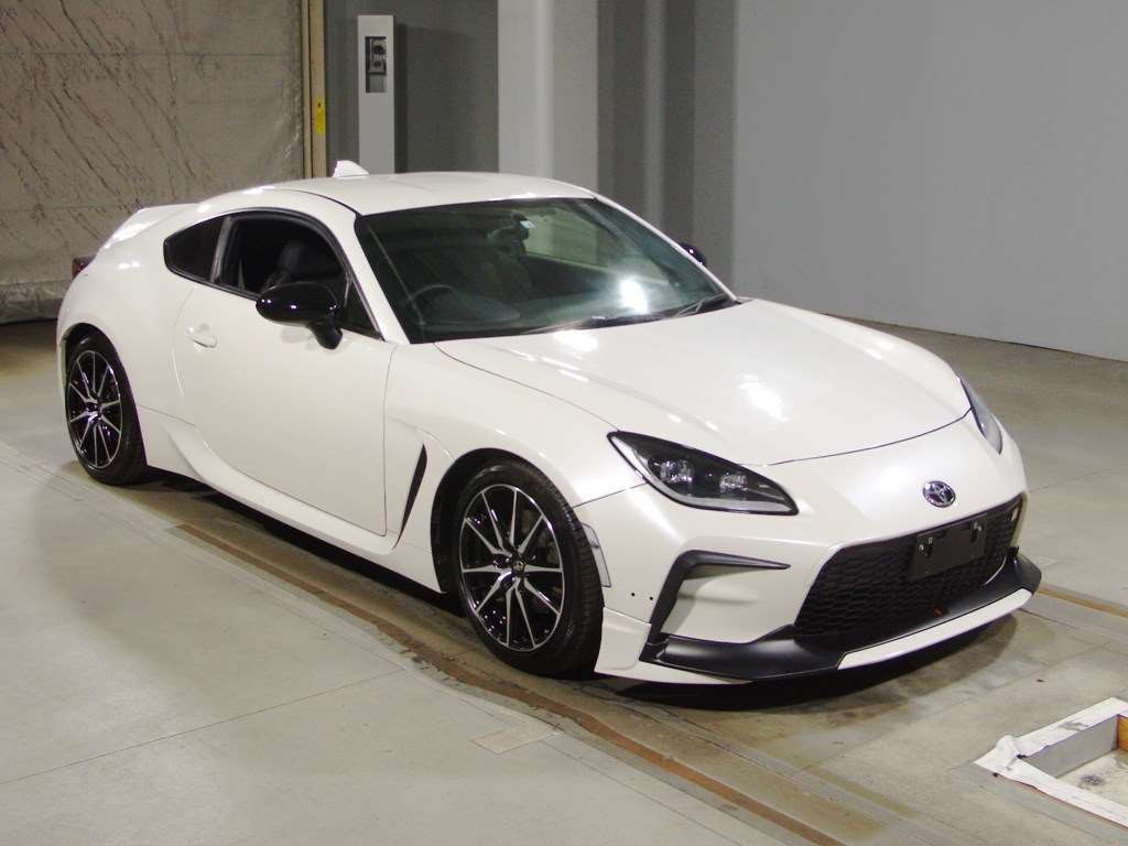 2022 Toyota GR86 ZN8[2]