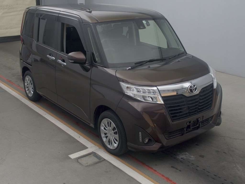 2017 Toyota Roomy M900A[2]