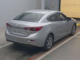 2017 Mazda Axela