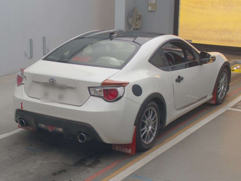 2015 Toyota 86 ZN6[1]