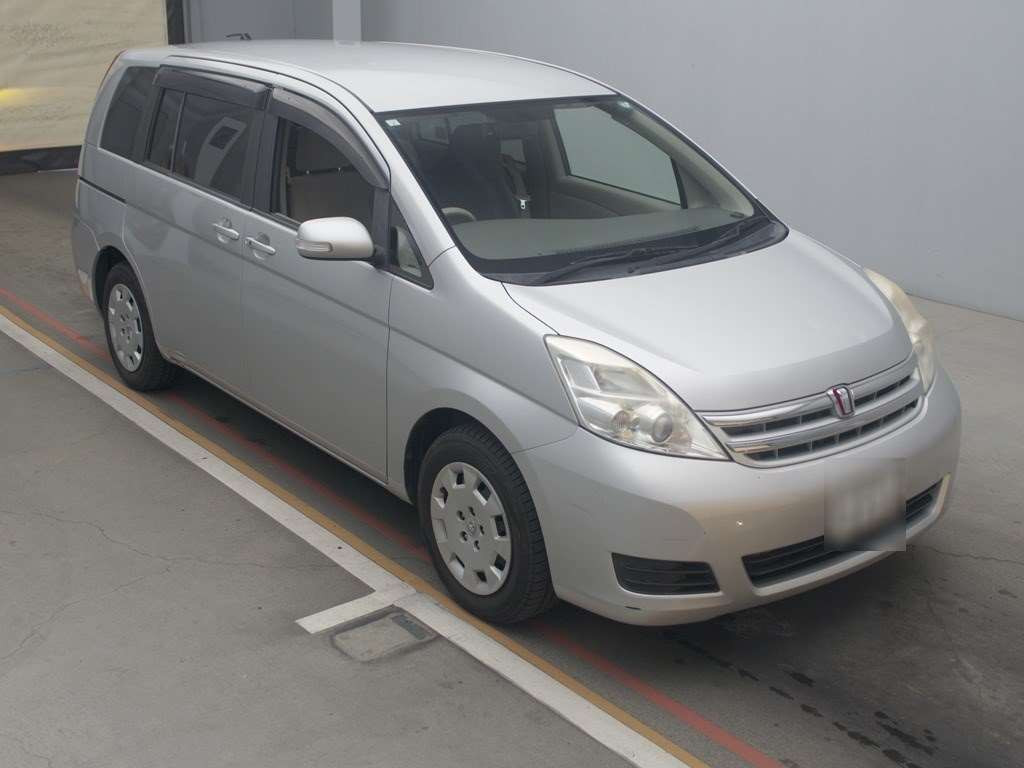 2011 Toyota Isis ZGM10G[2]