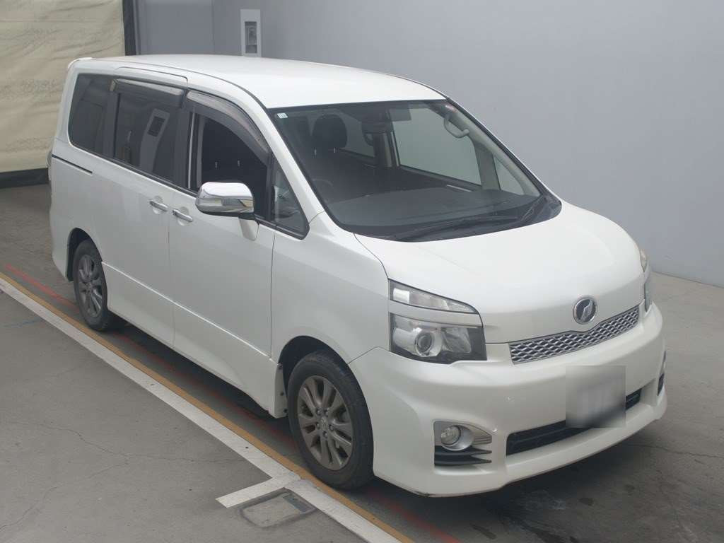 2010 Toyota Voxy ZRR70W[2]