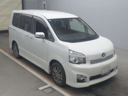 2010 Toyota Voxy