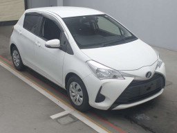 2017 Toyota Vitz