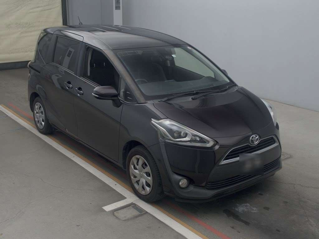 2017 Toyota Sienta NSP170G[2]