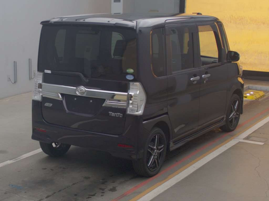 2013 Daihatsu Tanto Custom LA600S[1]