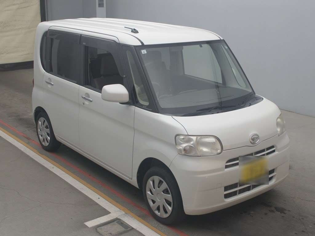 2013 Daihatsu Tanto L375S[2]