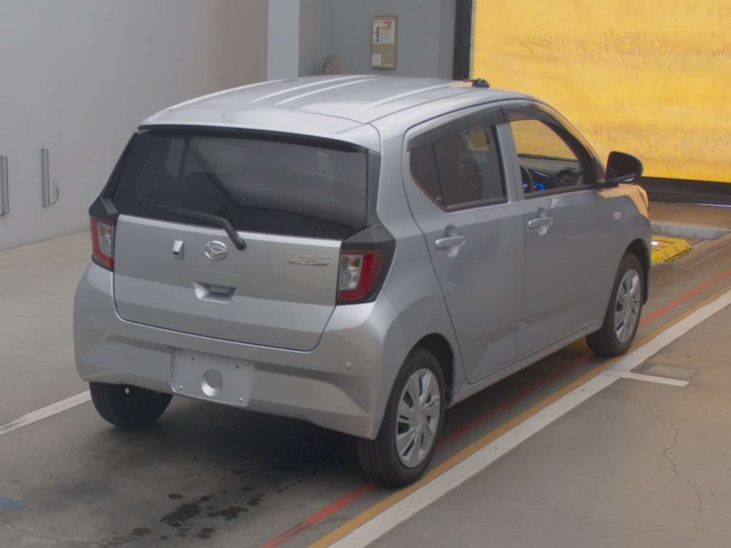 2021 Daihatsu Mira es LA350S[1]