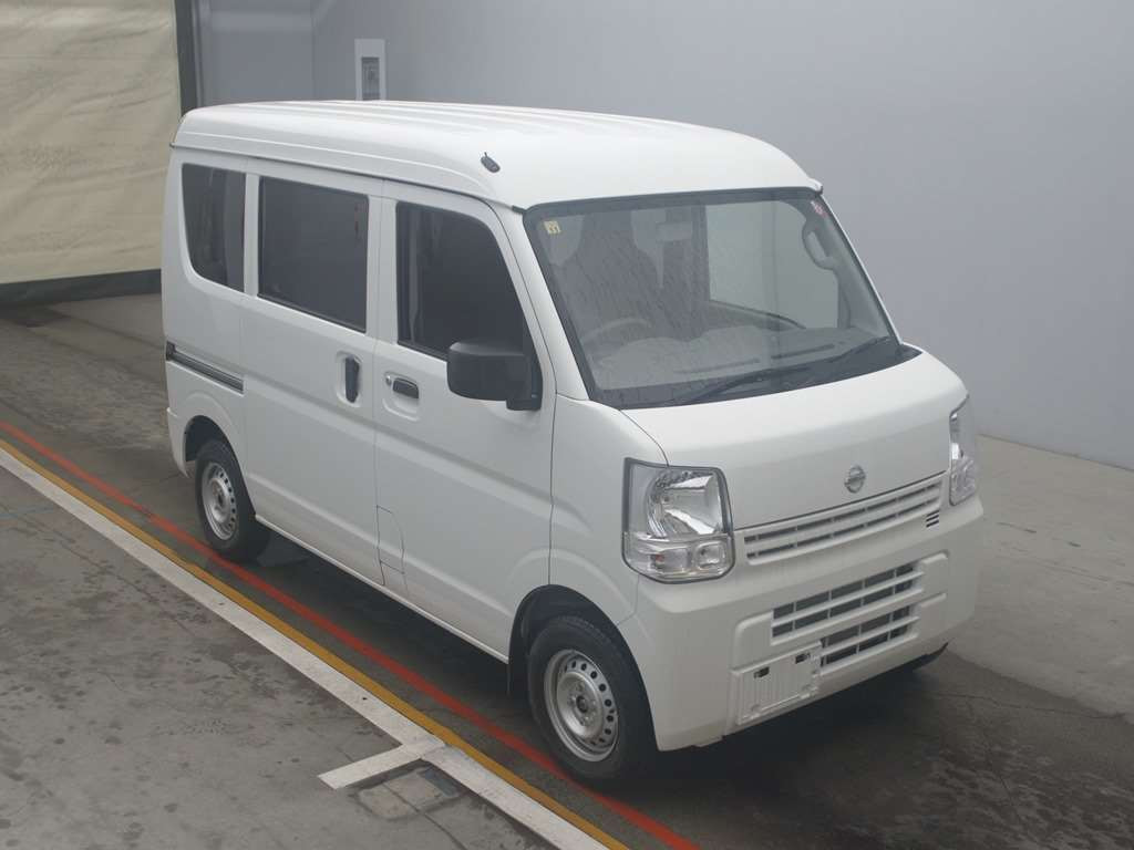 2023 Nissan NV100 Clipper DR17V[2]