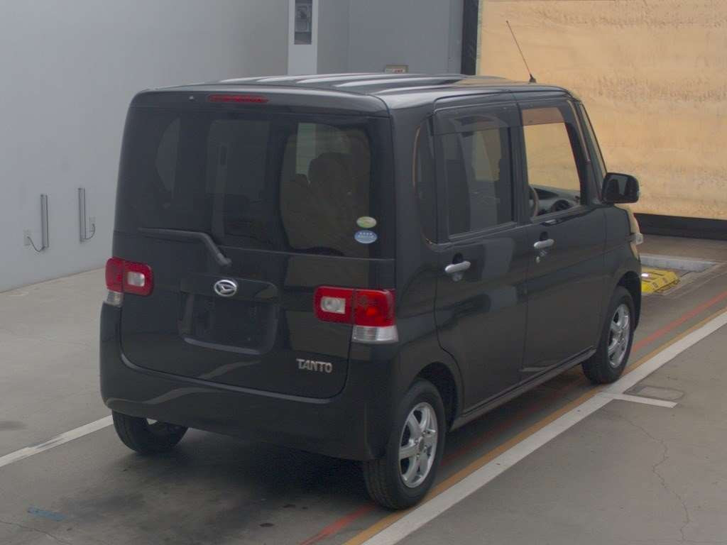 2010 Daihatsu Tanto L375S[1]