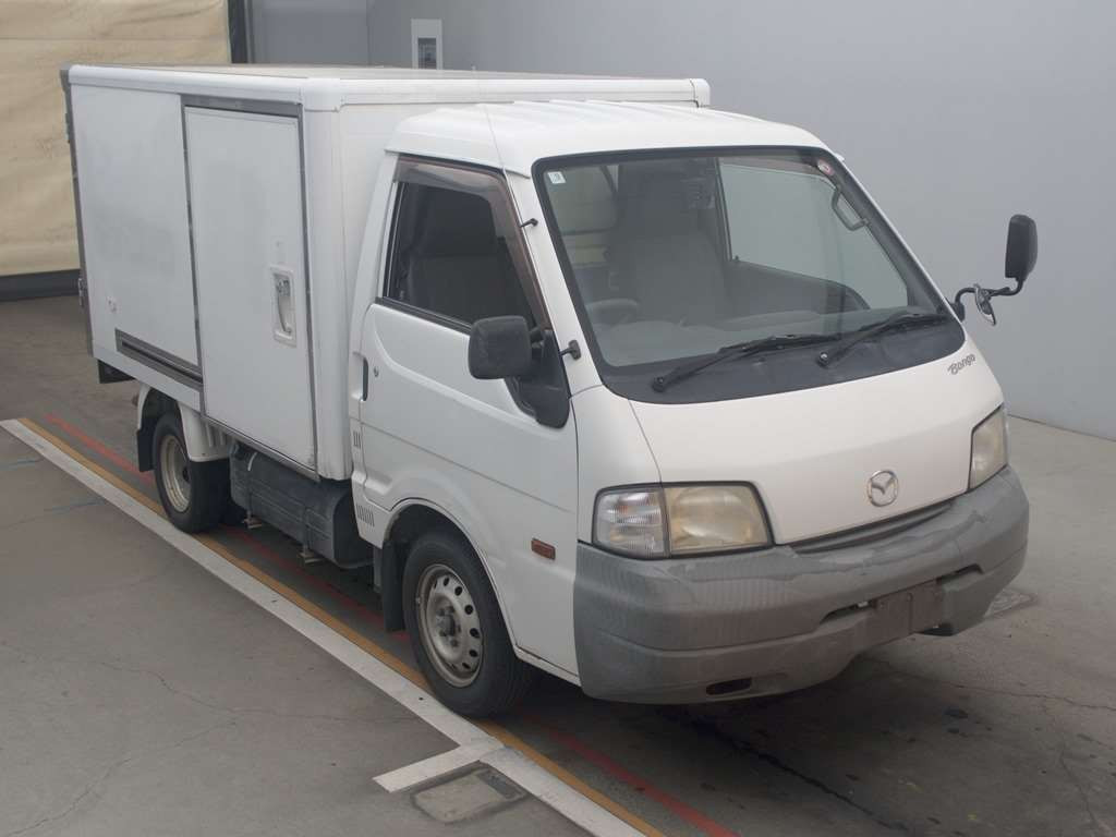 2011 Mazda Bongo Truck SKP2T[2]