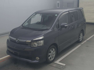 2009 Toyota Voxy