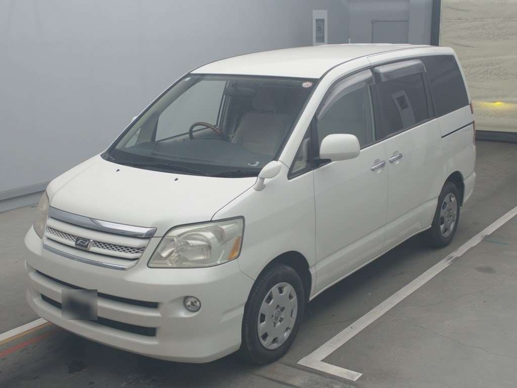 2006 Toyota Noah AZR60G[0]