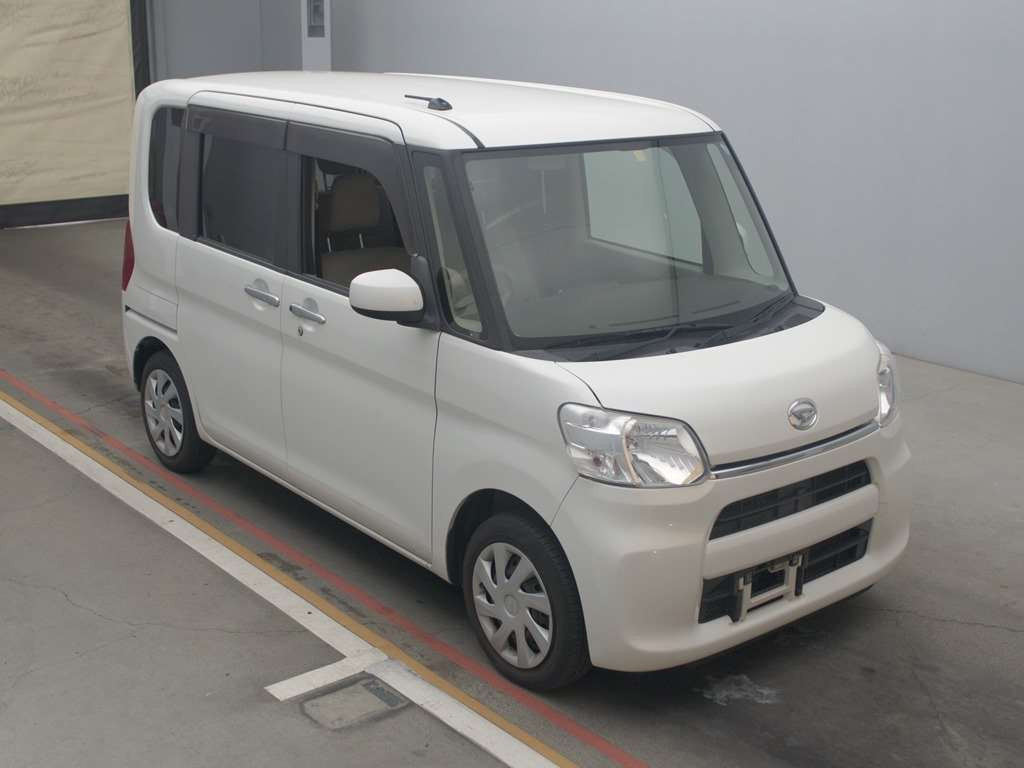 2015 Daihatsu Tanto LA600S[2]