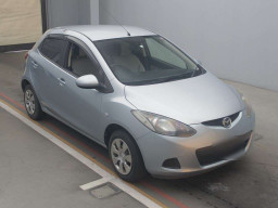 2010 Mazda Demio