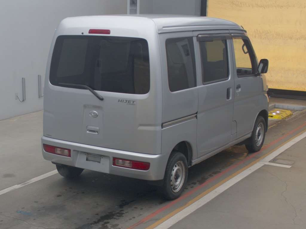 2013 Daihatsu Hijet Cargo S331V[1]