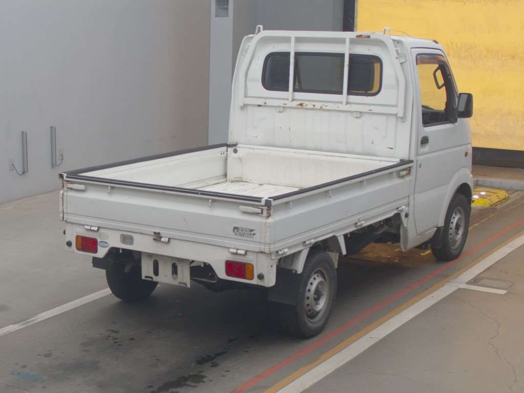 2010 Suzuki Carry Truck DA63T[1]