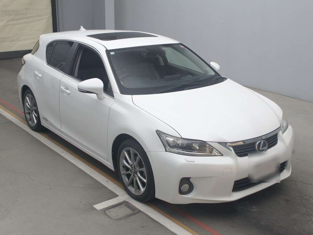 2012 Lexus CT ZWA10[2]