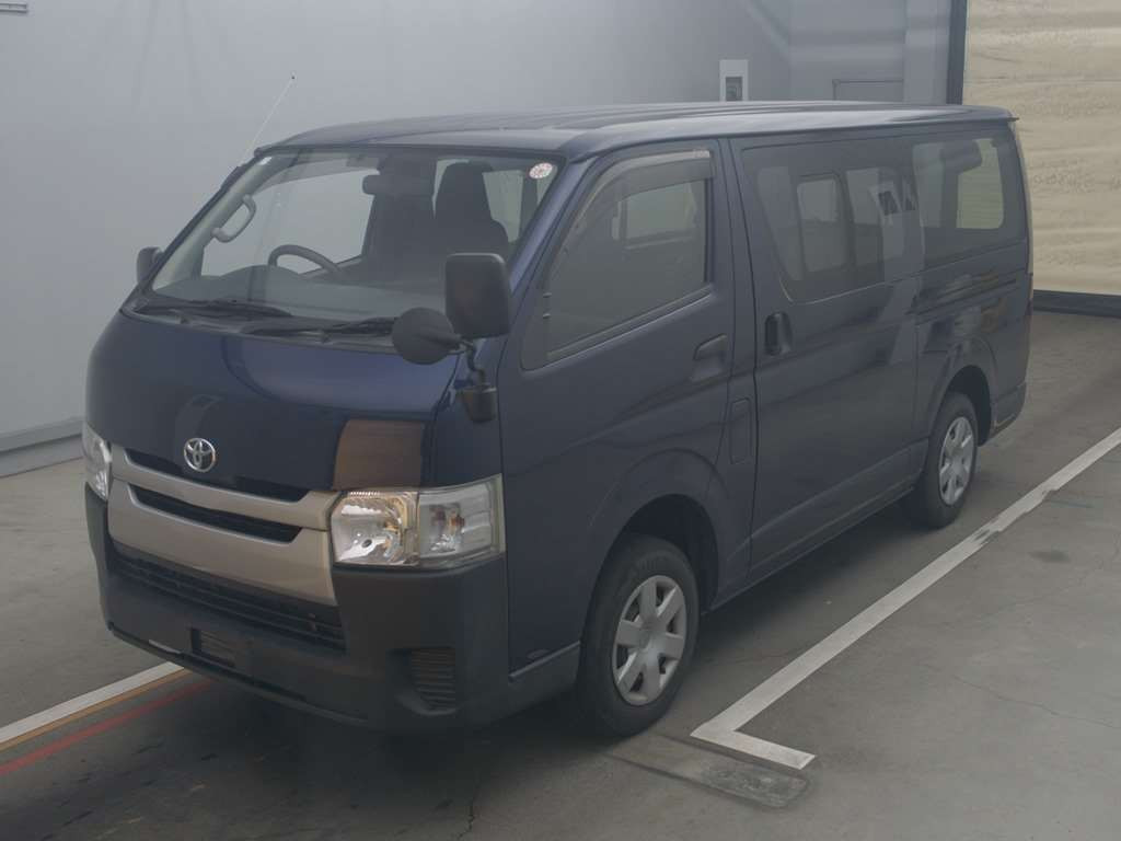 2018 Toyota Hiace Van GDH201V[0]