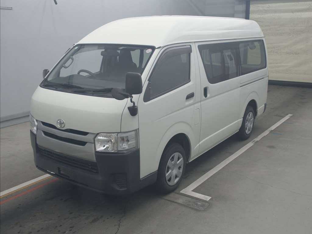 2017 Toyota Regiusace Van TRH200K[0]