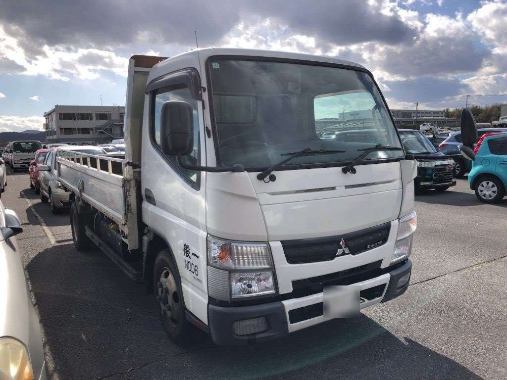 2013 Mitsubishi Fuso Canter FEA50[2]