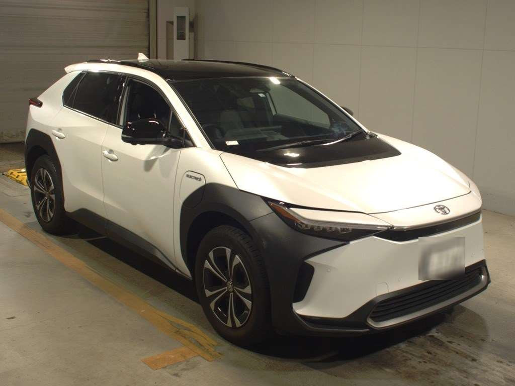 2022 Toyota Bz4X XEAM10[2]